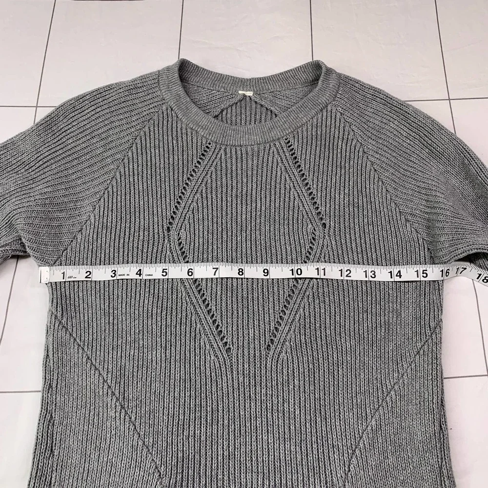 Lululemon the Sweater the Better Heathered Gray Crew Neck Size 4 Yoga Pilates - Picture 7 of 8